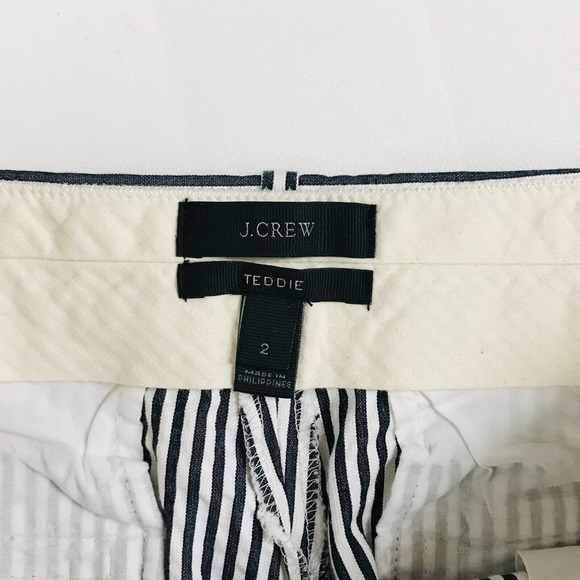 J Crew Women's 2 Pants White Black Striped Seersucker Teddie Crop Flare F11 - Picture 2 of 5